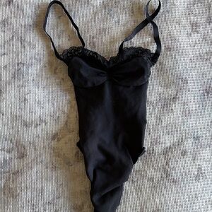 Skims Black Lace-Trim Sculpt Bodysuit